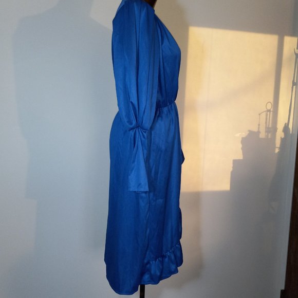 ruffled wrap dress, blouson sleeves, vintage from late 70s-80s, made in Canada - Picture 16 of 16